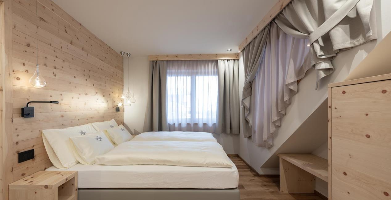 Brightly furnished double room at Ciasa Grazia